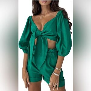 ALBIZIA Womens green tie front two piece set jumpsuit size medium NWOT